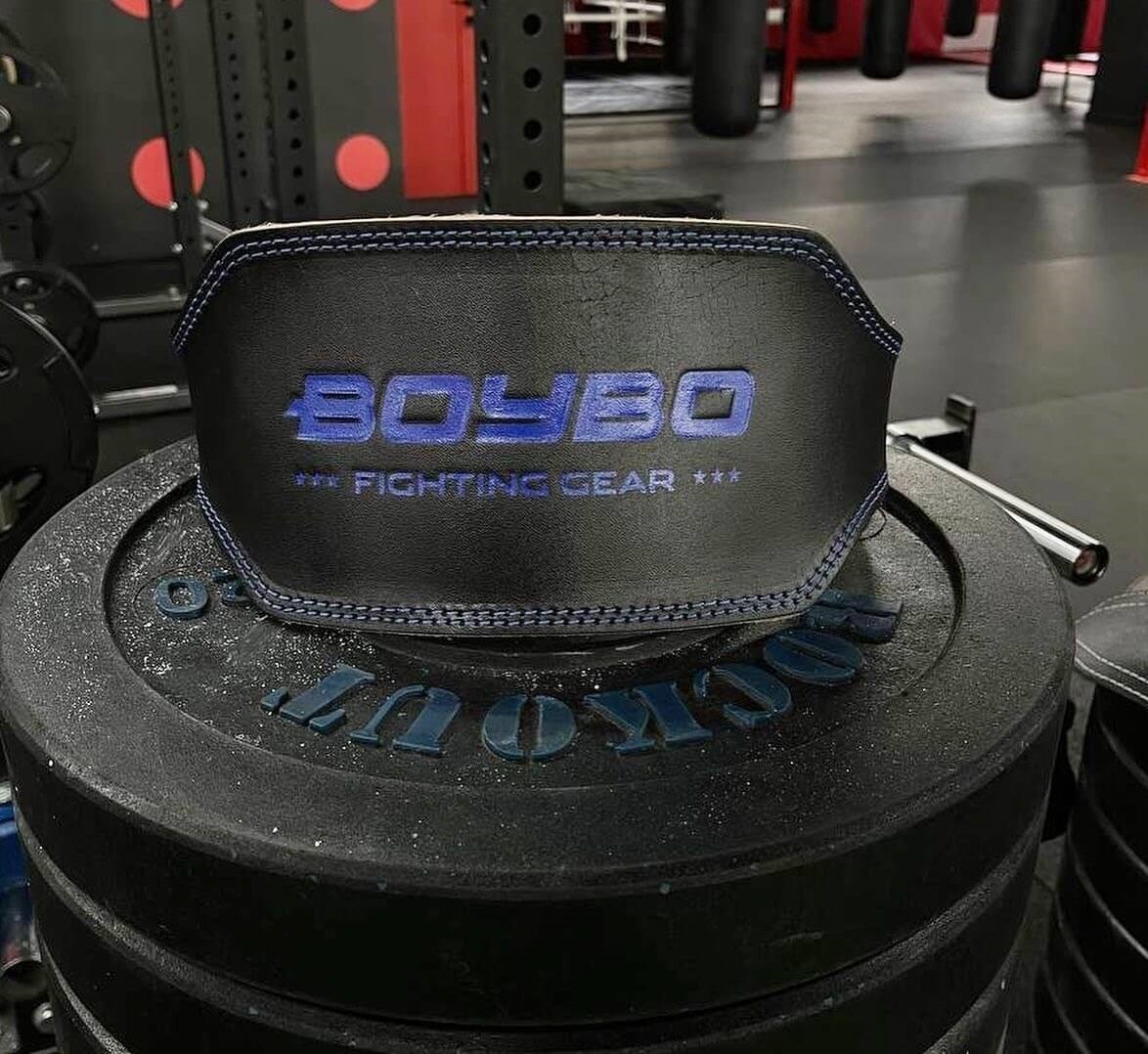 Пояс тяжелоатлетический BoyBo "Legend"  BBW700, Кожа, черно-синий (L)